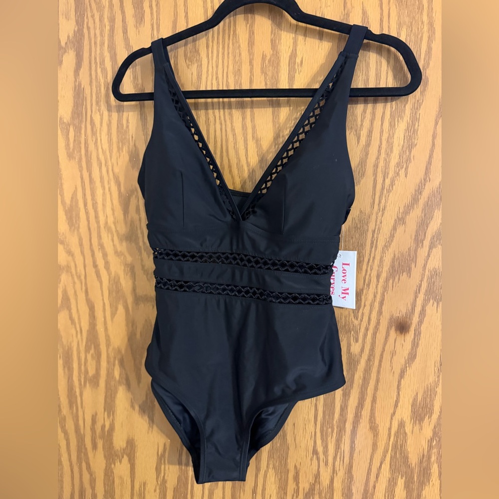 NWT Swimsuit Love My Curves, Size 10 Slim. Color: Black lattice.